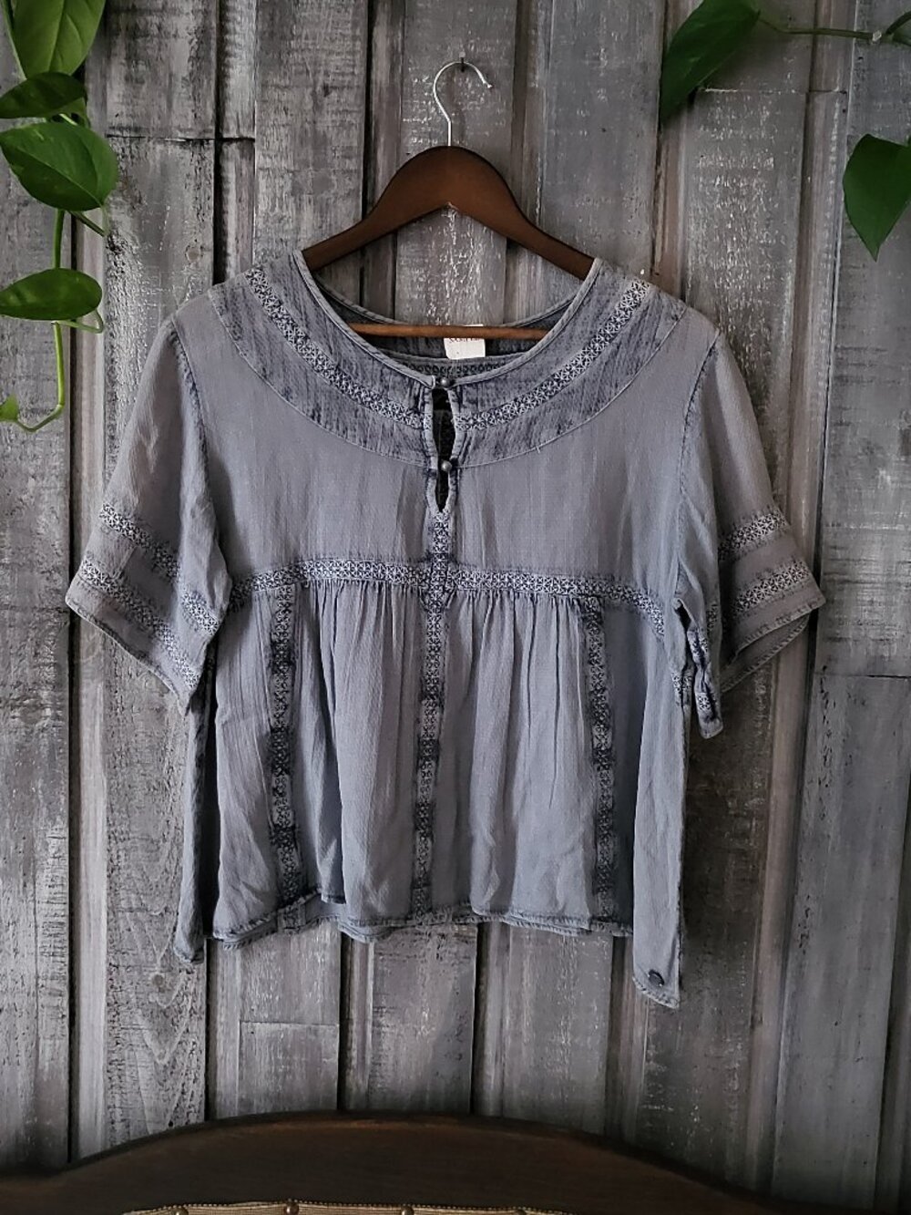 Roxy Rare Showroom Sample Embroidered Boho Peasant Blouse Medium Fit
